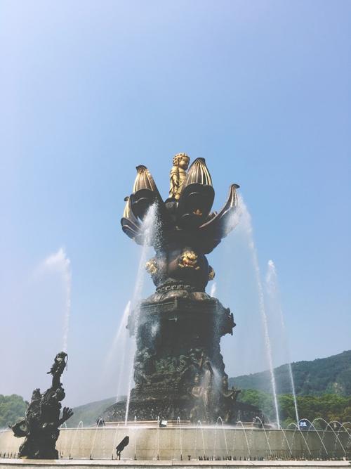 第三天:温州(游览灵山大佛)