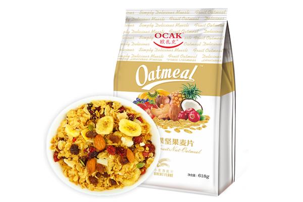 欧扎克麦片可以直接吃吗 欧扎克麦片怎么泡牛奶 欧扎克麦片可以直接吃吗 欧扎克麦片怎么泡牛奶