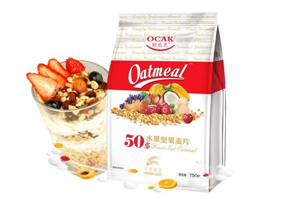 欧扎克麦片可以直接吃吗 欧扎克麦片怎么泡牛奶 欧扎克麦片可以直接吃吗 欧扎克麦片怎么泡牛奶