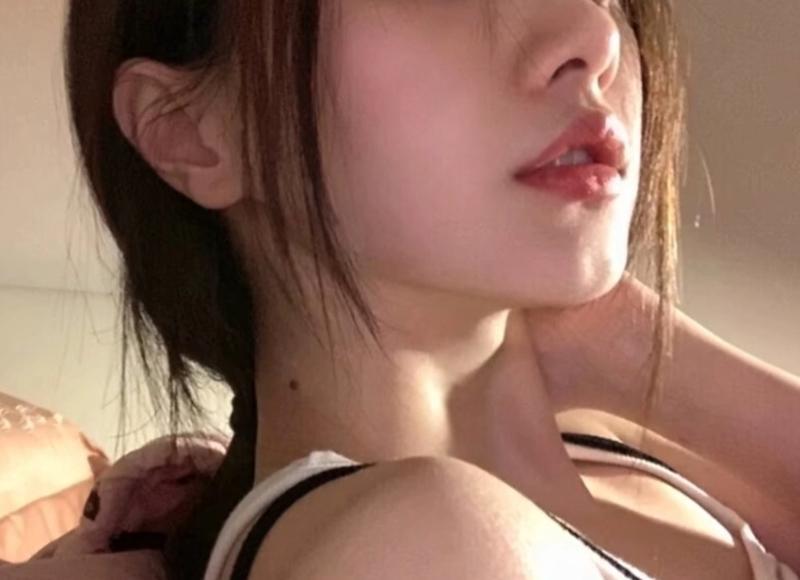 男朋友宁愿自己动手也不愿意碰我 男朋友宁愿自己动手也不愿意碰我