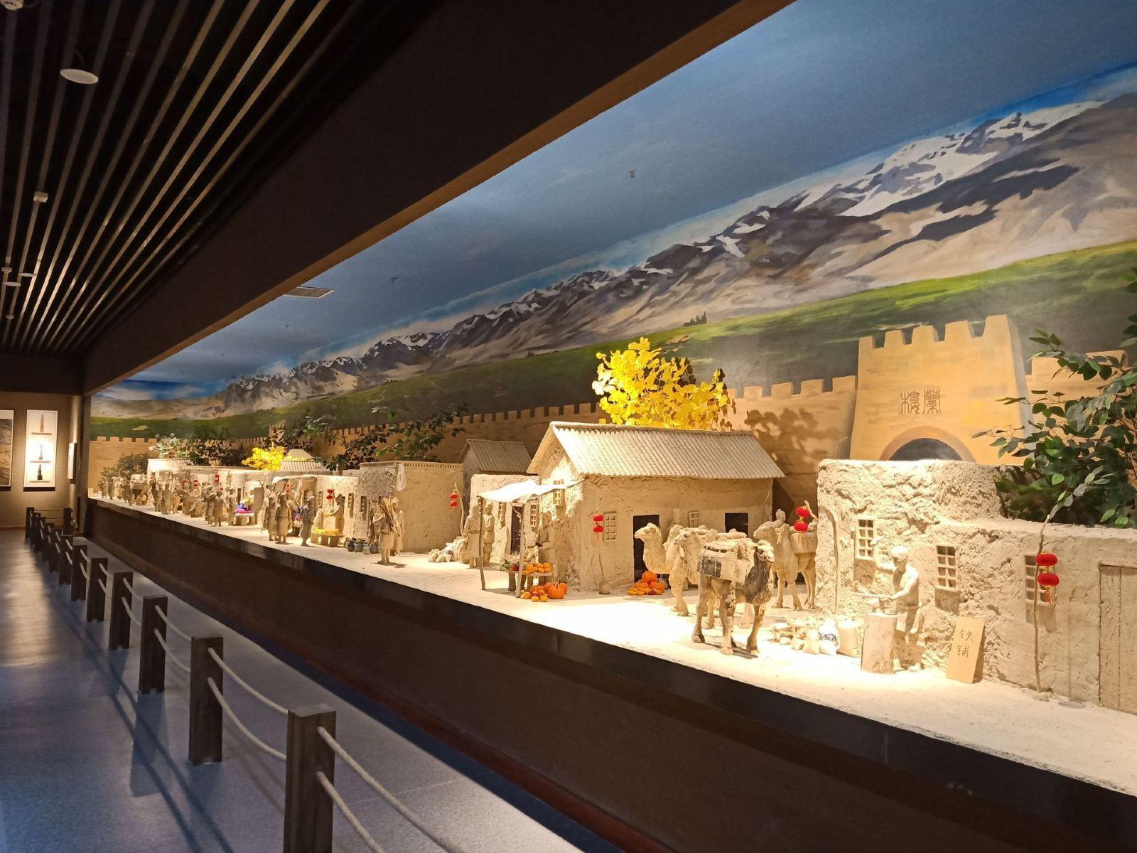 库尔勒有什么旅游景点（库尔勒旅游景点有哪些地方）