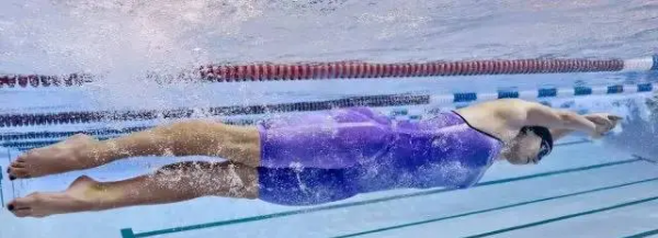 游泳的技巧与方法视频教程,学游泳视频教程初学者 入门技巧憋气图10