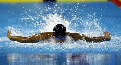 游泳的技巧与方法视频教程,学游泳视频教程初学者 入门技巧憋气图8
