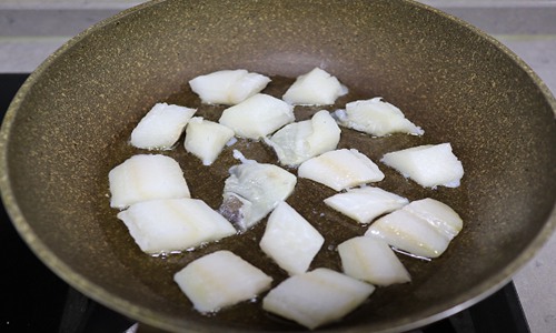 比目鱼的做法 这样做吃起来口感细腻鲜甜更有营养