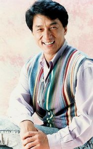 ​成龙的原名叫房仕龙，而吴京的原名竟然是这个，让人哭笑不得