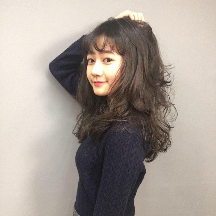 发尾烫微卷,年轻又时尚的卷发发型