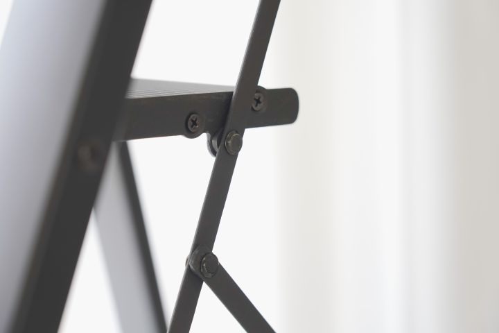 人字梯哪个品牌质量好（邦先生人字形家用折叠梯介绍）