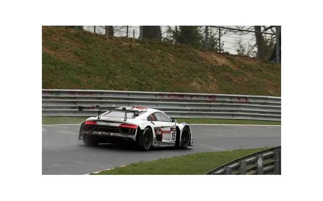 肖战经纪人回应争议（经纪人被质疑操控全局）